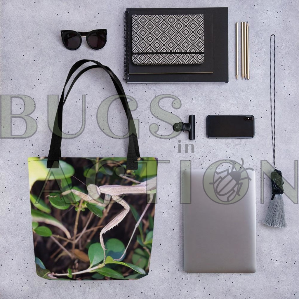 Mantis In Bush Tote Bag