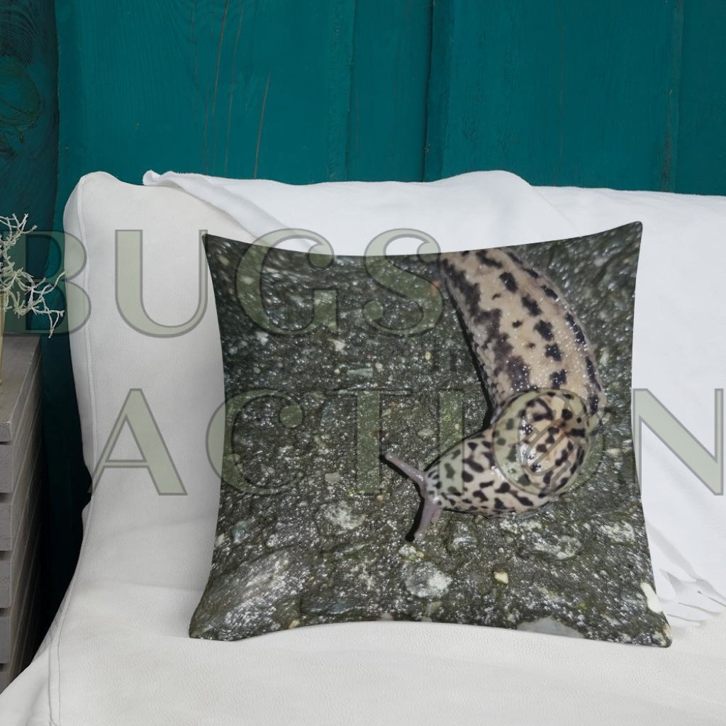 Premium Slug Pillow 18×18